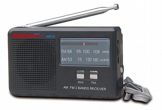 ��������� AM-FM UNIVERSE 723