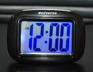���� ����� ������� UNIVERSE ��� NR-911
